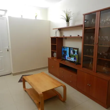Trotamundos Gc Familias Y Adultos Responsables بيت للعطل